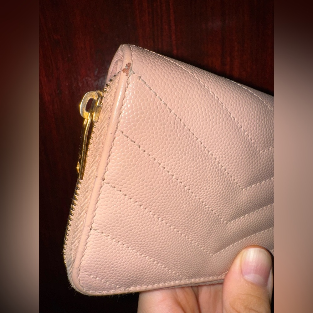 ✨Host Pick✨ Yves Saint Laurent Preloved Pale pink Quilted bifold Leather Wallet - Picture 16 of 16